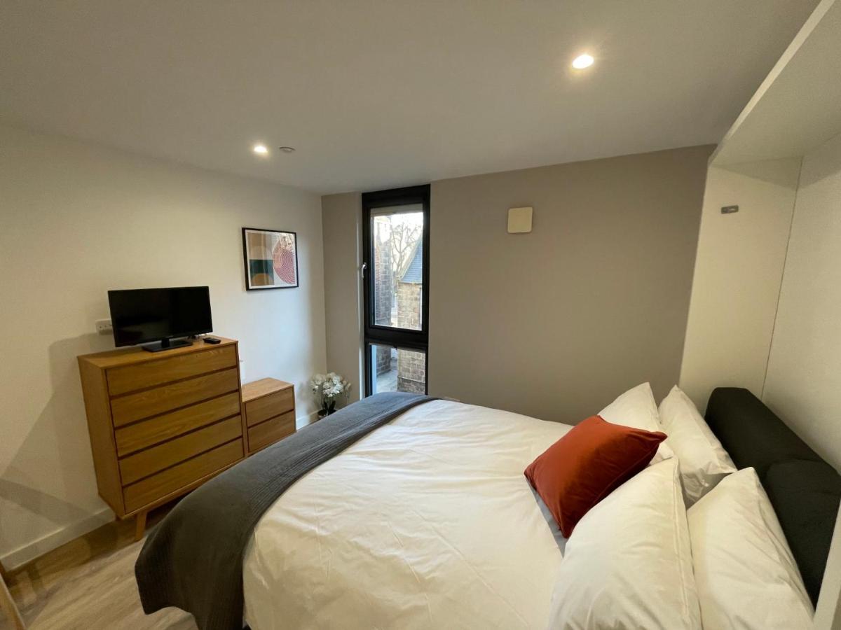 Chic Apartments And Studios At The Point In 애버딘 외부 사진