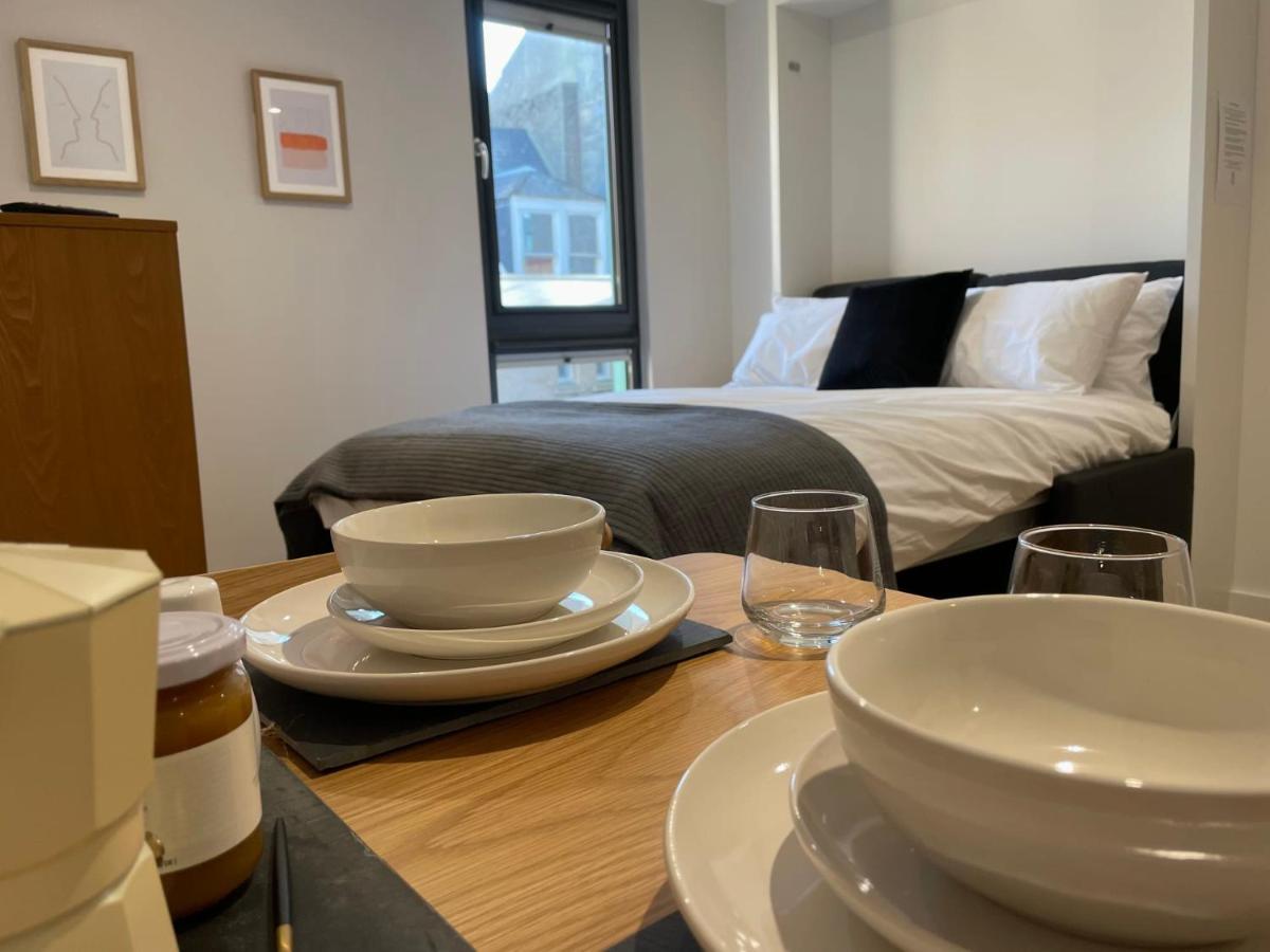 Chic Apartments And Studios At The Point In 애버딘 외부 사진