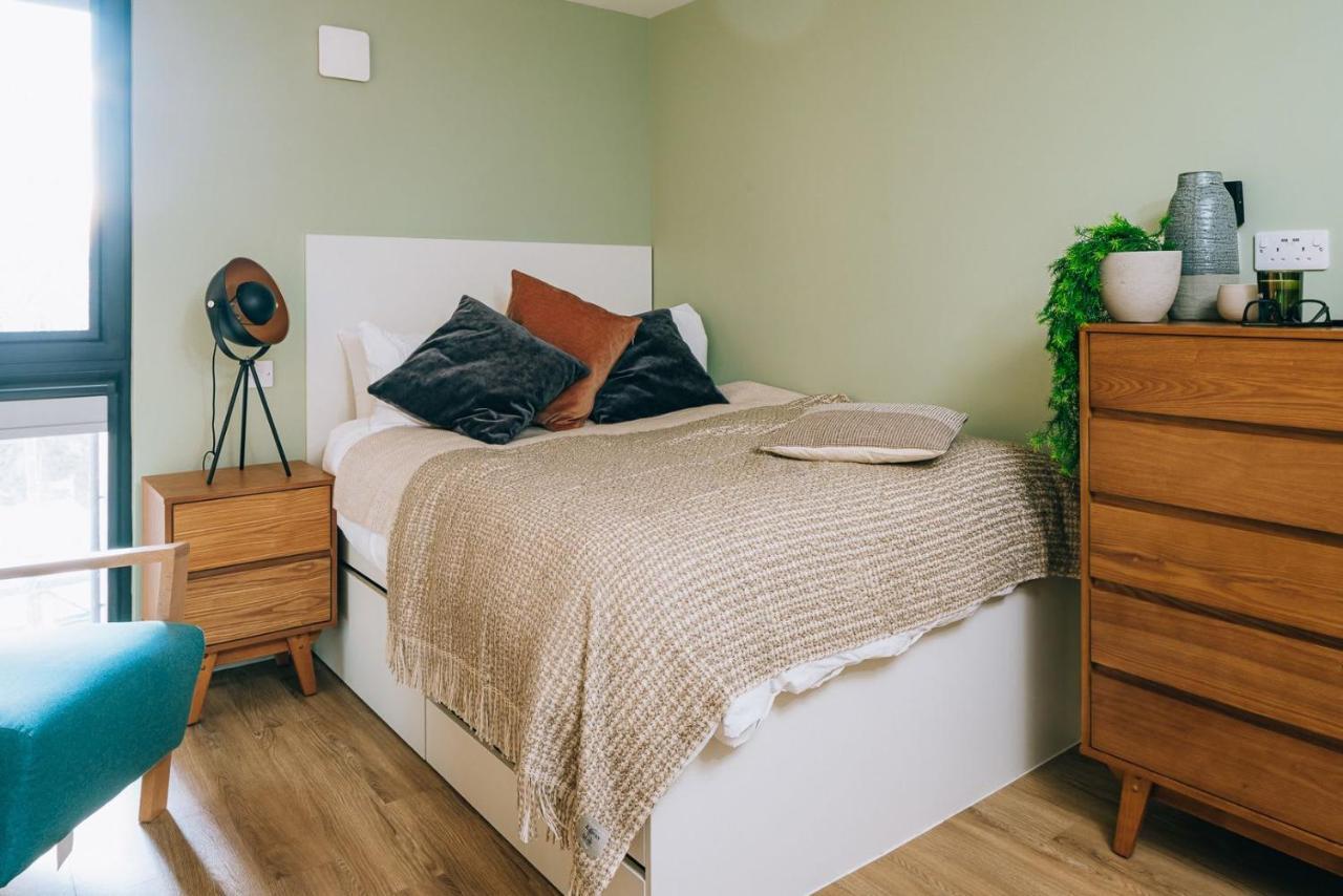 Chic Apartments And Studios At The Point In 애버딘 외부 사진