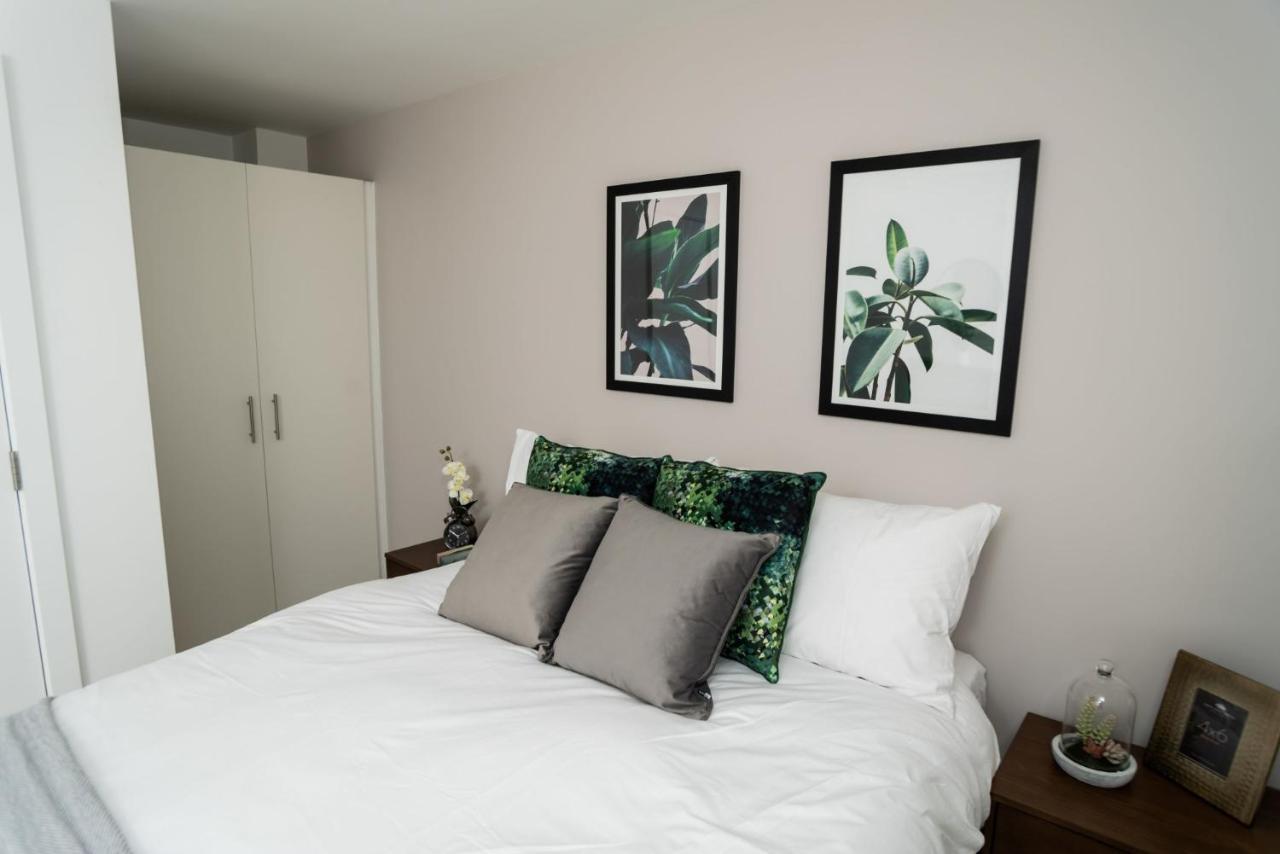 Chic Apartments And Studios At The Point In 애버딘 외부 사진