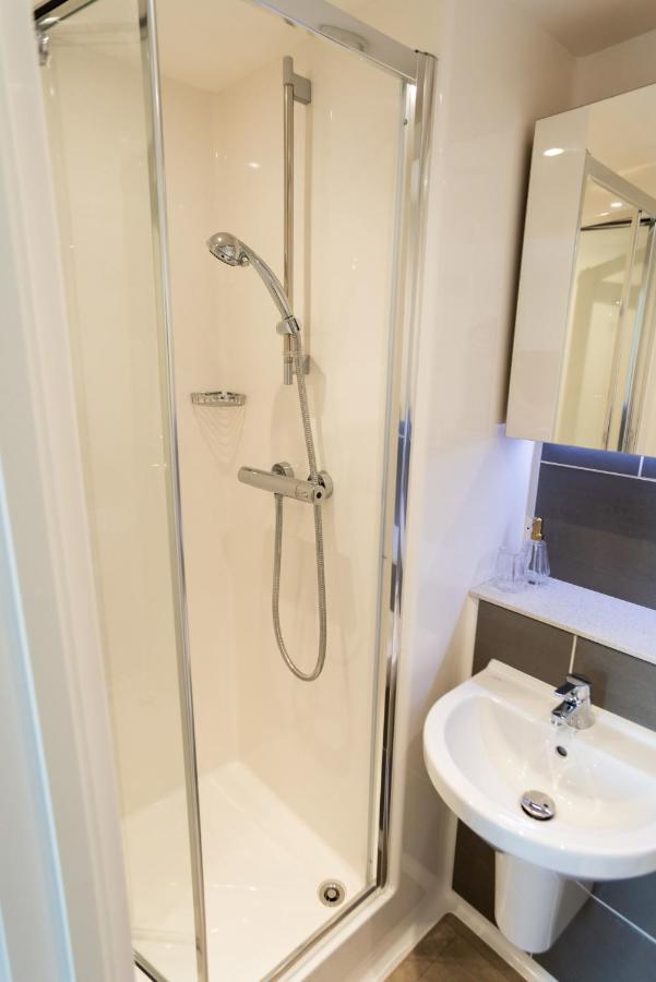 Chic Apartments And Studios At The Point In 애버딘 외부 사진