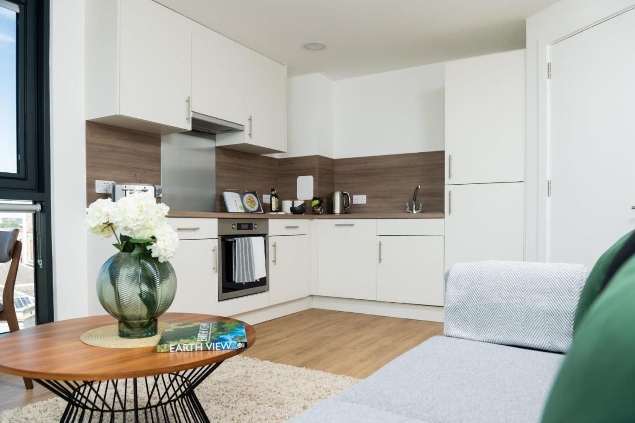 Chic Apartments And Studios At The Point In 애버딘 외부 사진