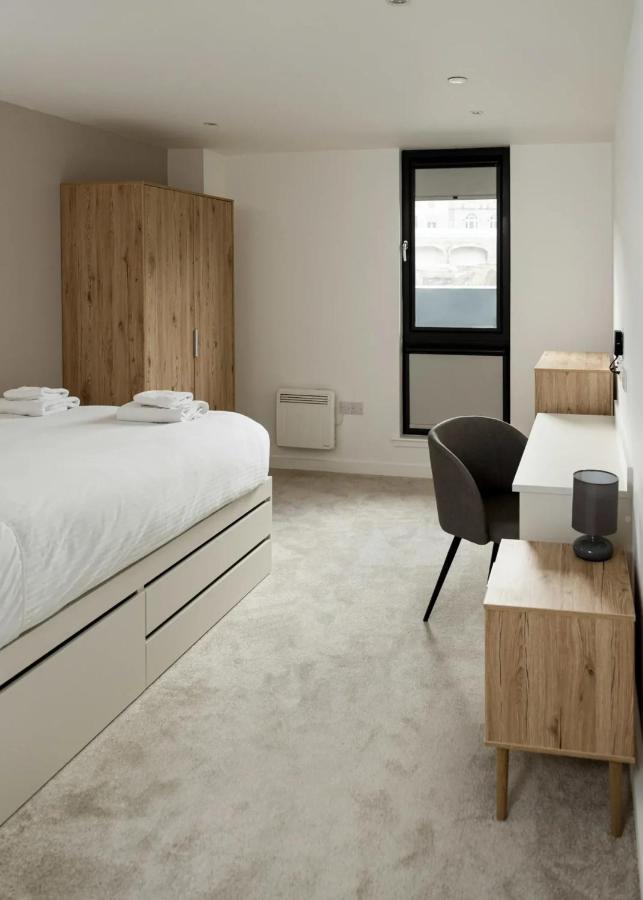 Chic Apartments And Studios At The Point In 애버딘 외부 사진