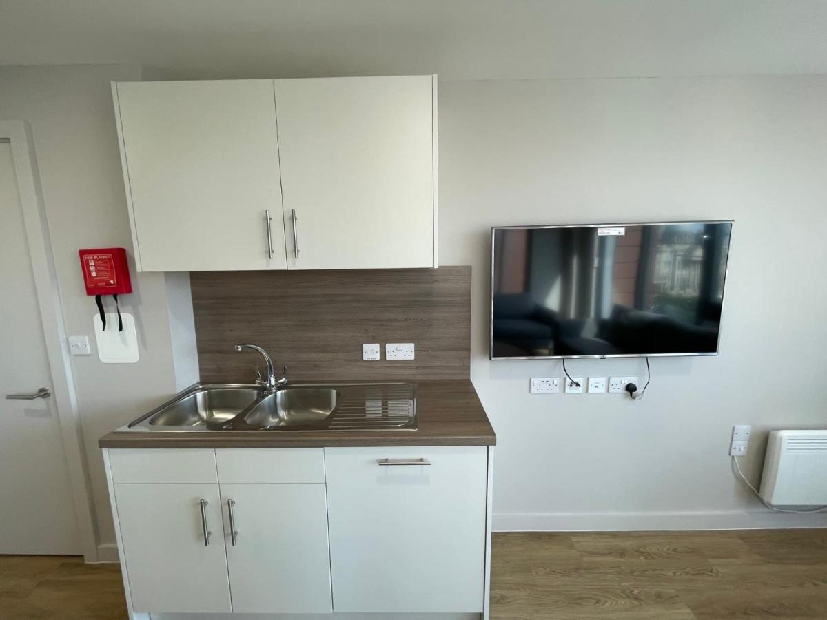 Chic Apartments And Studios At The Point In 애버딘 외부 사진