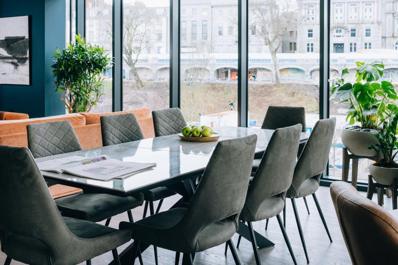 Chic Apartments And Studios At The Point In 애버딘 외부 사진