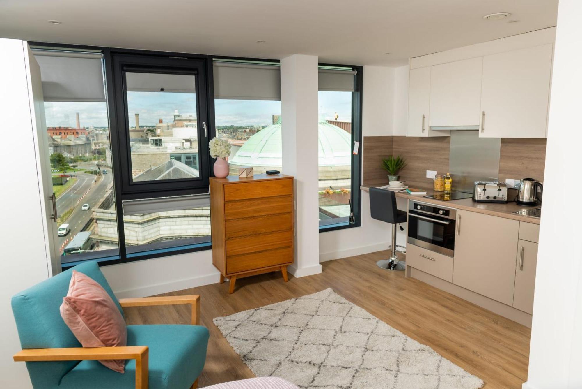 Chic Apartments And Studios At The Point In 애버딘 외부 사진